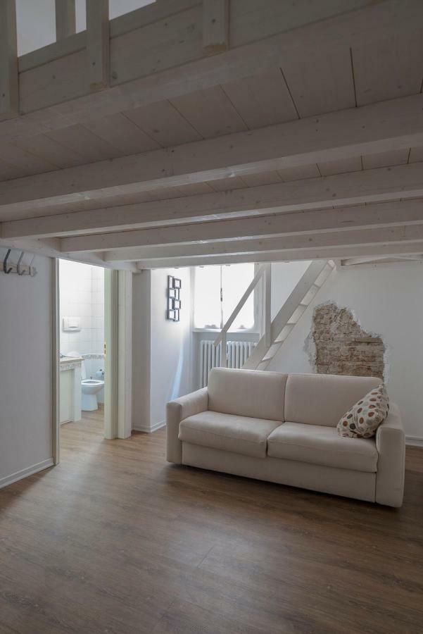 New Loft In The Heart Of Bologna 2 Apartment Ngoại thất bức ảnh